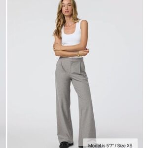 VUORI ELEVATION TROUSERS SIZE MEDIUM SHORT NWT